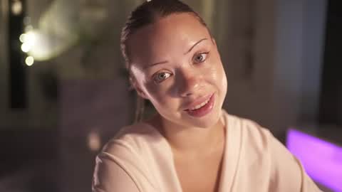 Snapshot of mia_vixen_ chatting on 31, 7, 2026 VixenMia online show from 31, 7, 2026