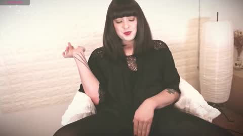 mia_wallase online show from 8, 1, 2026