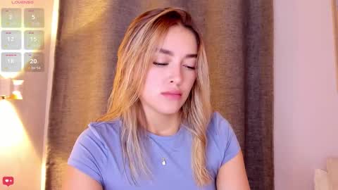 Mia White  online show from 9, 10, 2025