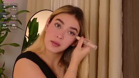 Snapshot of mia_white11 chatting on 16, 7, 2026 Mia White online show from 16, 7, 2026