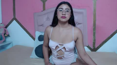 Snapshot of mia_wilsom chatting on 20, 10, 2025 Mia online show from 20, 10, 2025