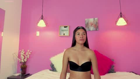 Snapshot of miaa_coleman_ chatting on 3, 11, 2025 Mia Coleman online show from 3, 11, 2025