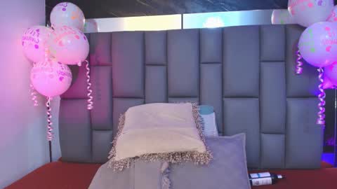 Mia online show from 11, 10, 2025