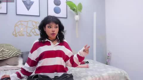 Mia online show from 9, 1, 2025