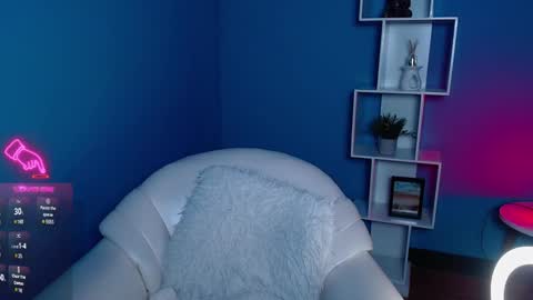 Andrea online show from 5, 12, 2024