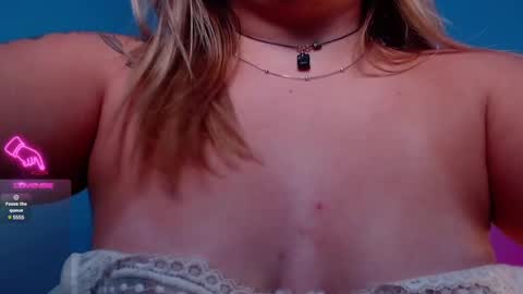 Andrea online show from 8, 12, 2024