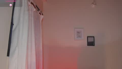 mia Brown   online show from 28, 2, 2025