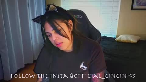 Mia online show from 16, 2, 2025