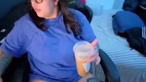 Mia online show from 14, 4, 2026