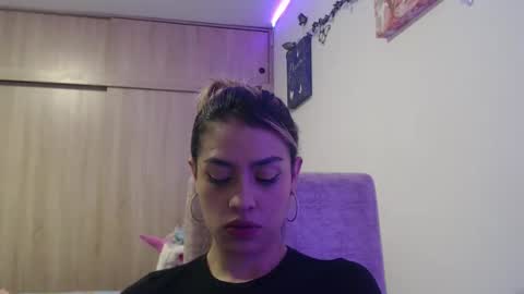 Miia  online show from 26, 10, 2025