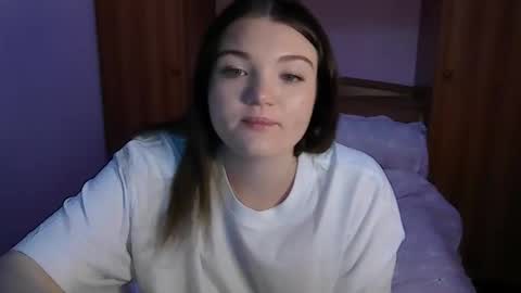 Snapshot of miacreami chatting on 17, 5, 2026 Mia online show from 17, 5, 2026