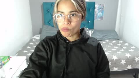 miacumgirl online show from 16, 4, 2026