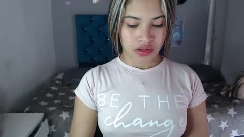 Snapshot of miacumgirl chatting on 21, 4, 2026 miacumgirl online show from 21, 4, 2026