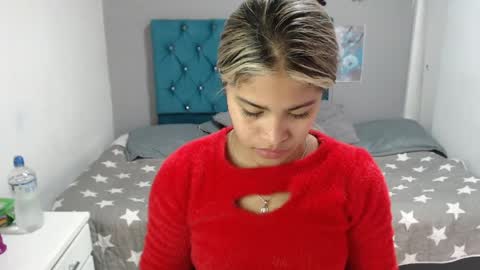 Snapshot of miacumgirl chatting on 23, 4, 2026 miacumgirl online show from 23, 4, 2026