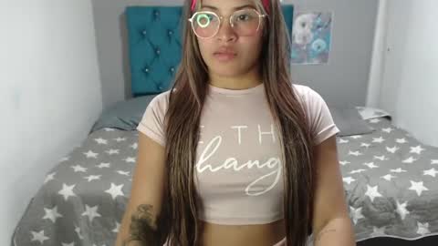 Snapshot of miacumgirl chatting on 29, 4, 2026 miacumgirl online show from 29, 4, 2026