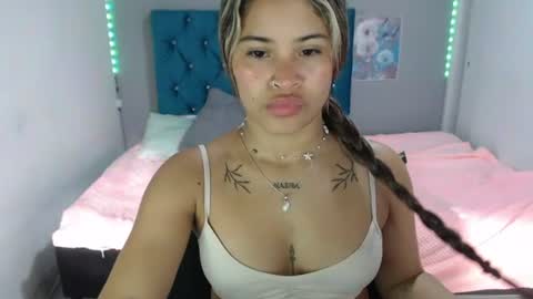 Snapshot of miacumgirl chatting on 12, 6, 2026 miacumgirl online show from 12, 6, 2026