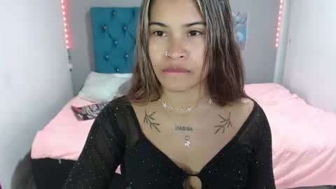 Snapshot of miacumgirl chatting on 17, 6, 2026 miacumgirl online show from 17, 6, 2026