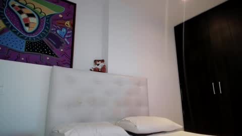 Mia online show from 18, 2, 2025