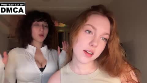 Snapshot of miafleur chatting on 18, 5, 2026 Mia online show from 18, 5, 2026