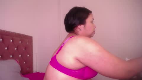 mia online show from 17, 2, 2026