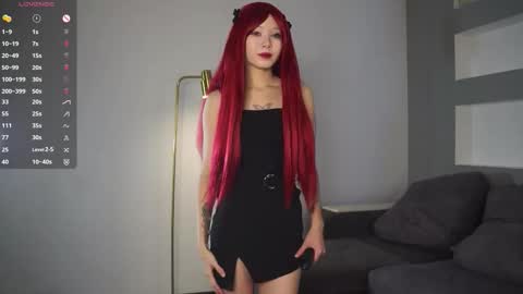 Snapshot of miagloww chatting on 16, 9, 2025 Mia online show from 16, 9, 2025