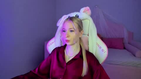 Mia online show from 9, 10, 2025