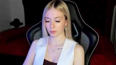 Mia online show from 1, 12, 2025