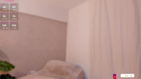 Snapshot of miah_luv chatting on 29, 5, 2026 Miah online show from 29, 5, 2026