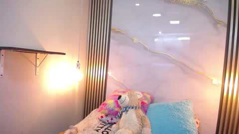Snapshot of miah_princess chatting on 21, 10, 2025 miah_princess online show from 21, 10, 2025