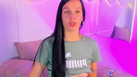Snapshot of miahansson chatting on 22, 5, 2026 MIA online show from 22, 5, 2026
