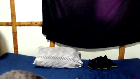 Mia  Sam online show from 27, 10, 2025