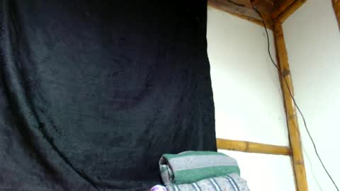 Snapshot of miahells chatting on 1, 5, 2026 Mia Sam online show from 1, 5, 2026