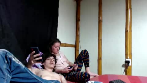 Snapshot of miahells chatting on 22, 5, 2026 Mia Sam online show from 22, 5, 2026