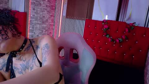 MIA VELEZ online show from 10, 4, 2026