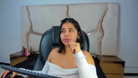 Snapshot of miahsex69 chatting on 12, 9, 2025 miahsex69 online show from 12, 9, 2025