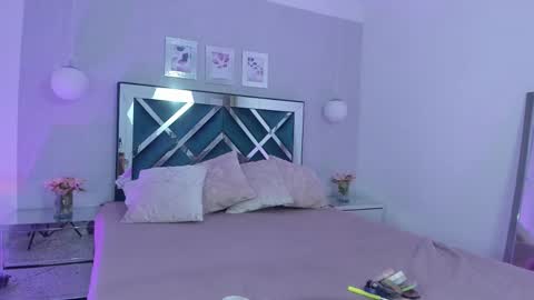 Snapshot of miakhalifa_7 chatting on 9, 3, 2025 Mia Khalifa online show from 9, 3, 2025