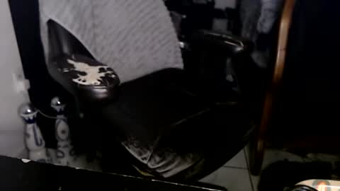 Mark online show from 5, 3, 2025