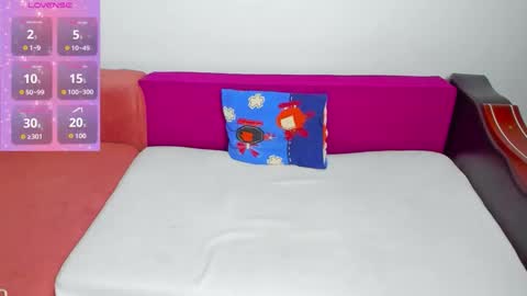 Snapshot of miakittyy chatting on 11, 10, 2025 Mia Kittyy online show from 11, 10, 2025