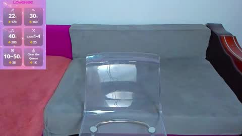 Snapshot of miakittyy chatting on 17, 10, 2025 Mia Kittyy online show from 17, 10, 2025