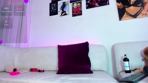 Snapshot of miakush_ chatting on 8, 2, 2025 Mia online show from 8, 2, 2025