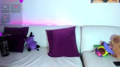 Snapshot of miakush_ chatting on 12, 2, 2025 Mia online show from 12, 2, 2025