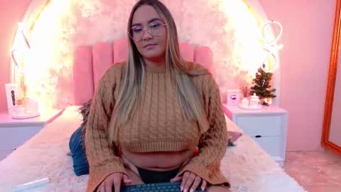 Mia online show from 23, 12, 2025