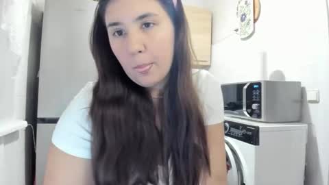 MiaMarrone online show from 11, 11, 2025