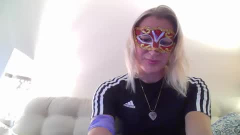 Snapshot of miamitransgirl305 chatting on 23, 3, 2026 miamitransgirl305 online show from 23, 3, 2026