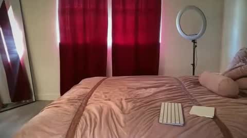 MiamiWorld online show from 7, 1, 2026