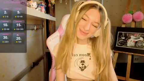 MiaMoon online show from 5, 6, 2026