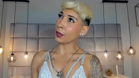 Mia Morgann online show from 12, 1, 2025