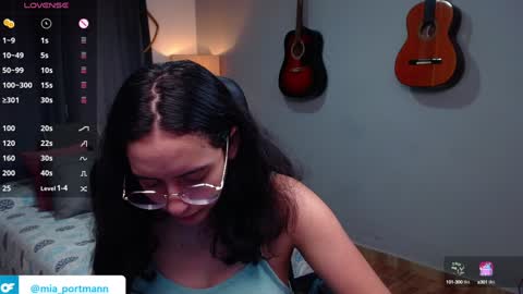 Snapshot of miaportman chatting on 16, 1, 2025 MIAPORTMANN online show from 16, 1, 2025