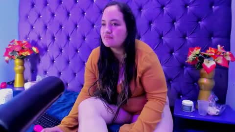 MiaRouse online show from 1, 2, 2026