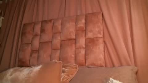 miasaandovaal 22 online show from 2, 12, 2025